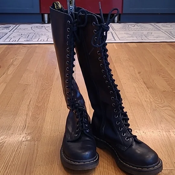 Dr. Martens 20eye Boots - Picture 2 of 7